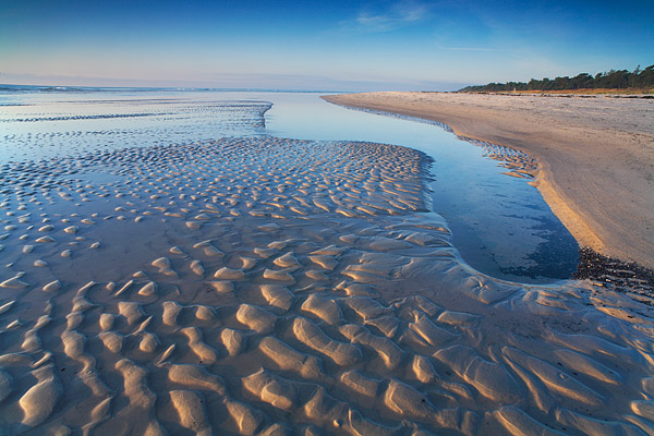 Sandrippeln am Strand von Dueodde - Dueodde, Bornholm, Dänemark, Europa